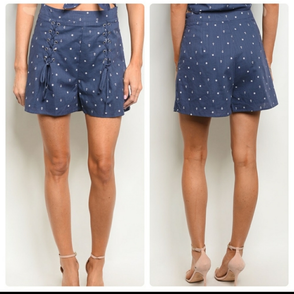 Anchor design shorts